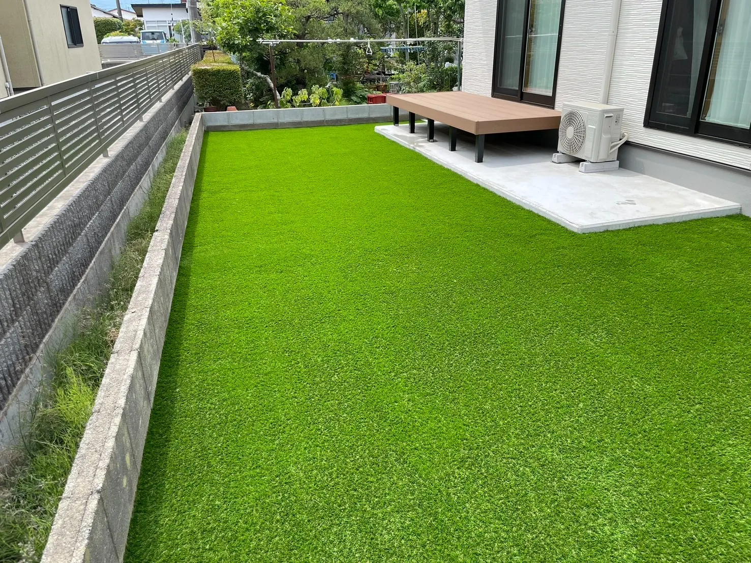 【仙台市】人工芝施工で雑草のない快適なお庭へ。<br>施工事例をご紹介。